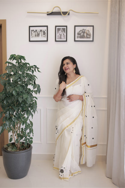 Black Dot Kerala Kasavu Saree
